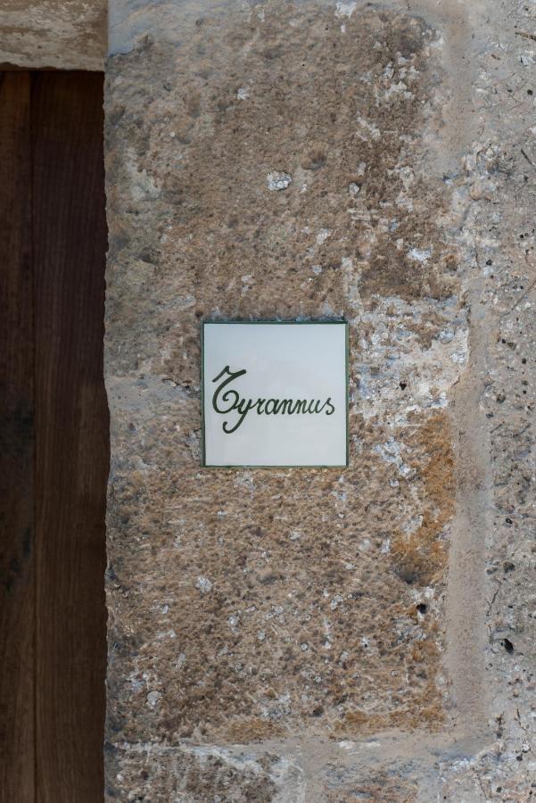 Masseria Torleanzi Wine Relais San Pietro Vernotico Extérieur photo